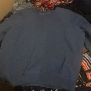 Blue sweat shirt